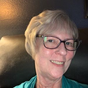 Meet your Posher, Deborah